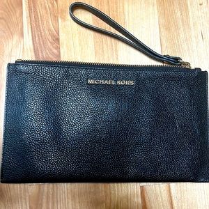 Michael Kors wristlet